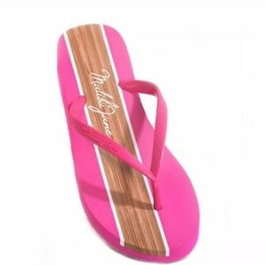 Malibu Jane Women's Flip Flops NEW